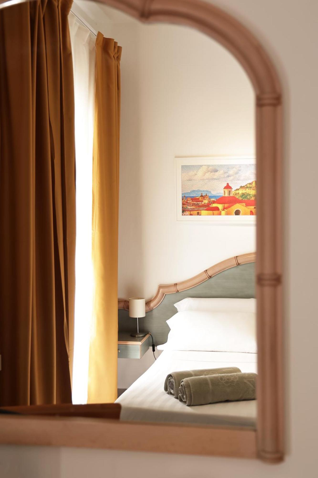 Hotel Terme Oriente - Beach & Spa Isquia Exterior foto