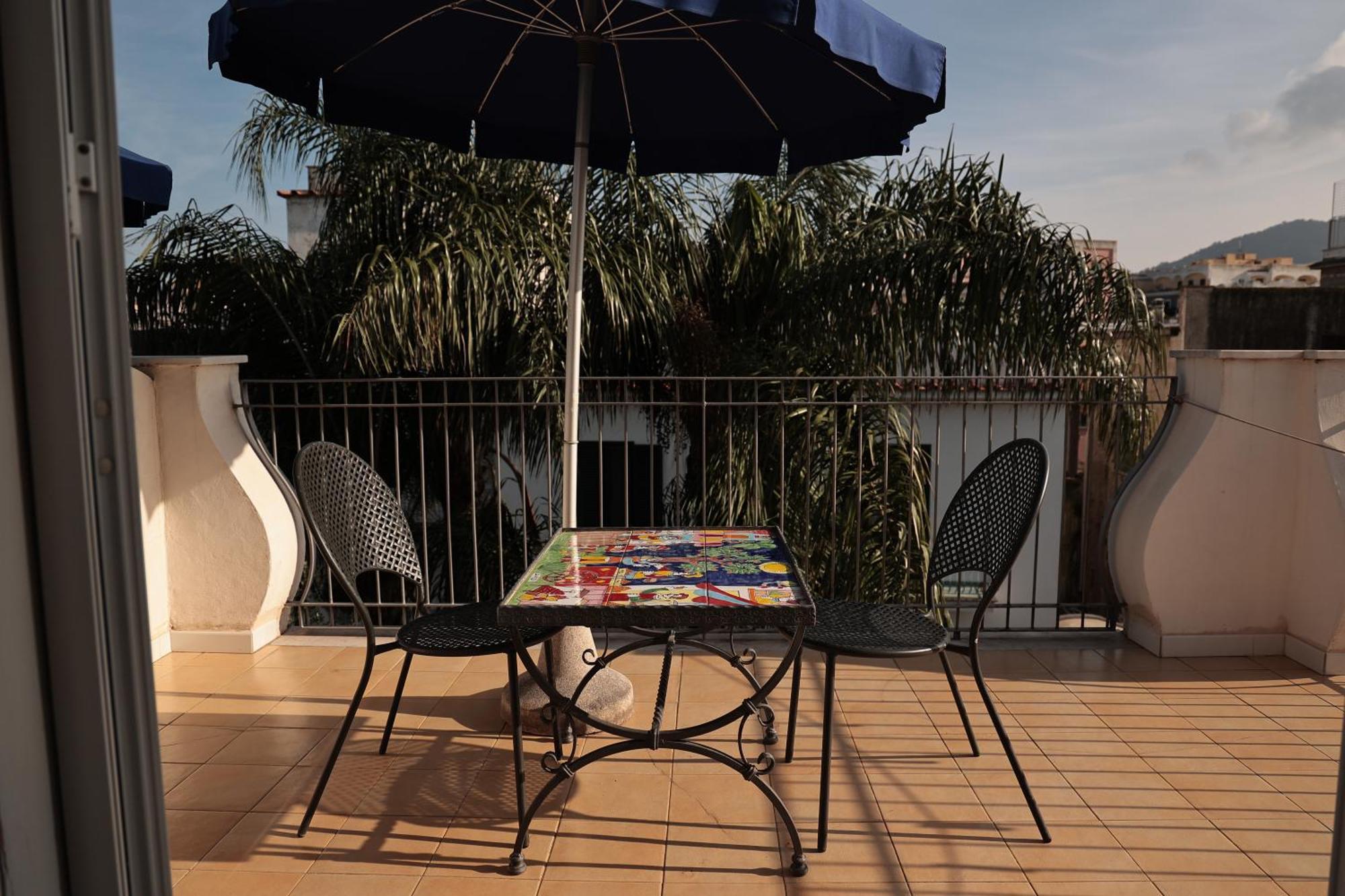 Hotel Terme Oriente - Beach & Spa Isquia Exterior foto